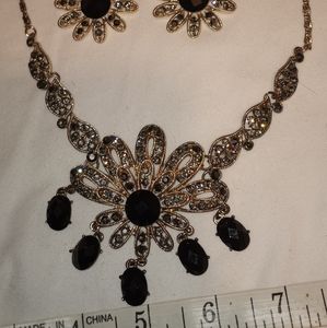 Vintage style onyx earrings and necklace set